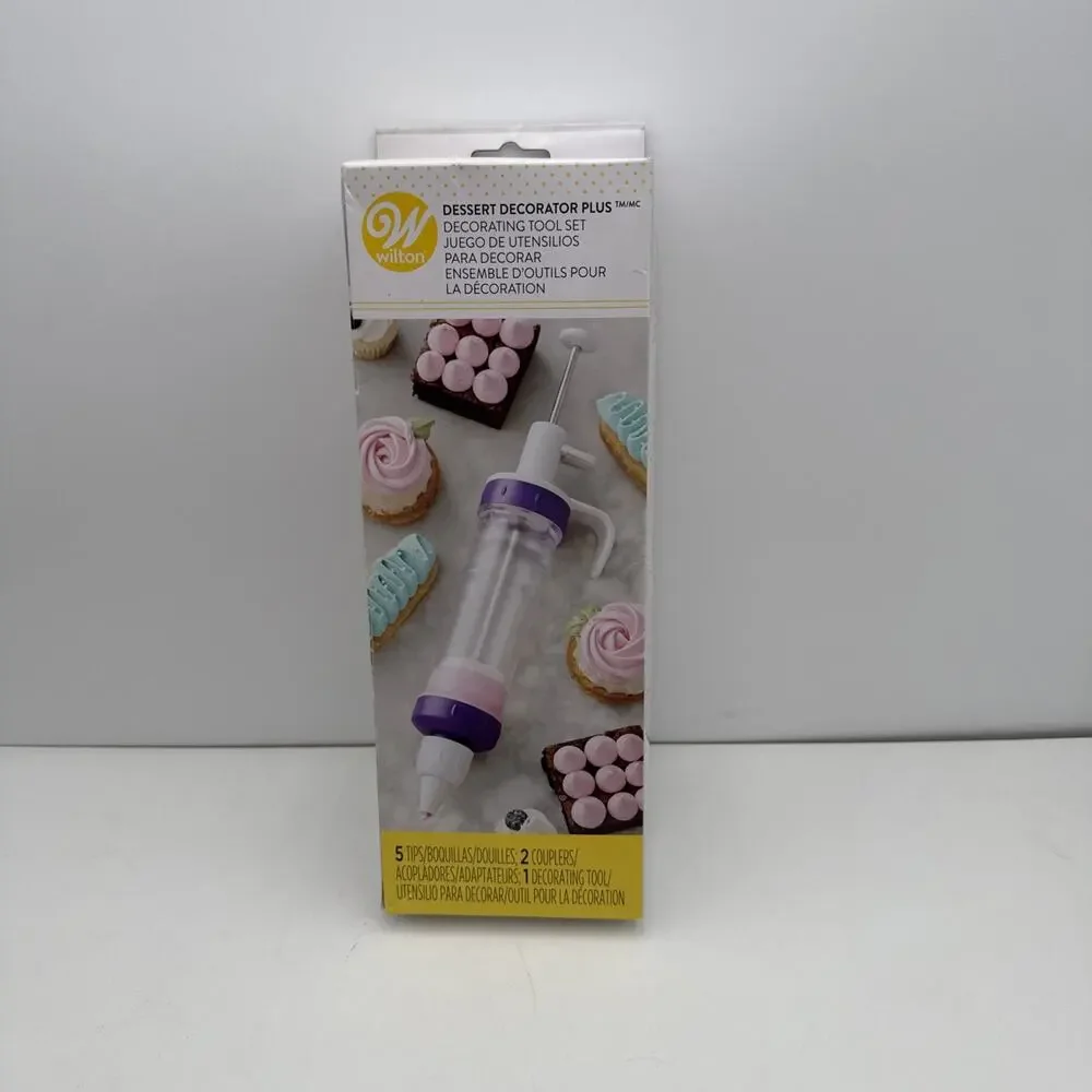 Wilton‎ Dessert Decorator Plus Icing TooI Set New Unopened 5 Tips Baking Cake